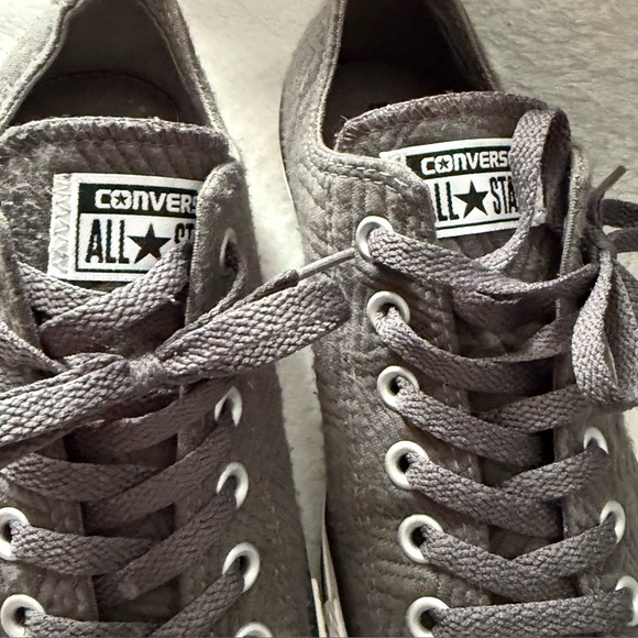 Converse All Stars Textured Charcoal Sneakers Women’s Size 7 Lace Up Whimsigoth - Picture 3 of 13